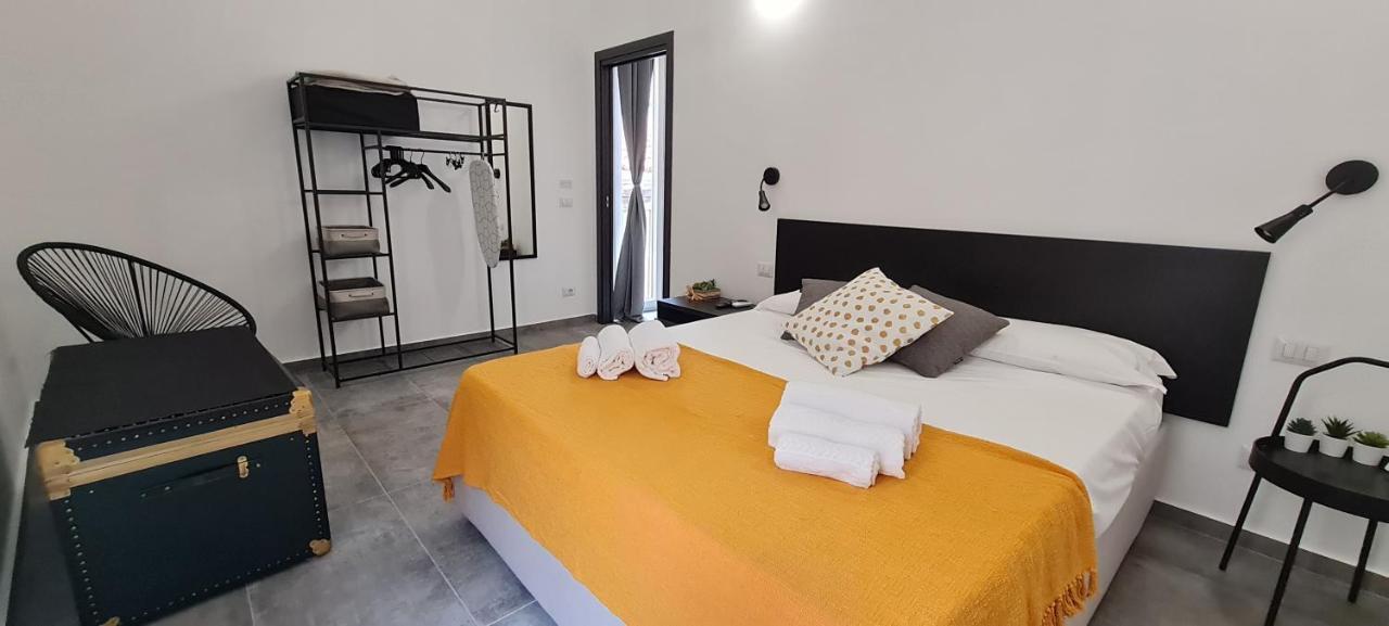 Cavour 45 - Ortigia Apartments 시라쿠사 외부 사진
