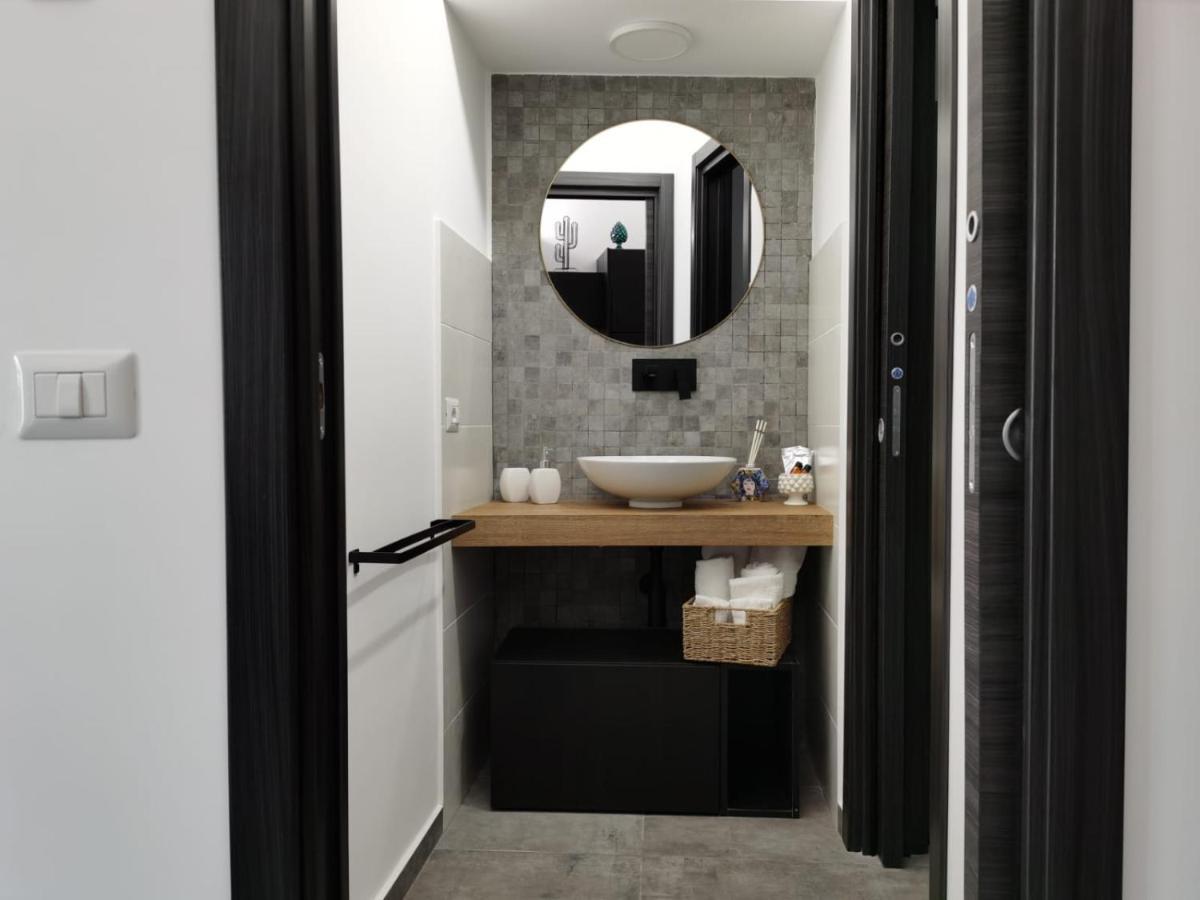 Cavour 45 - Ortigia Apartments 시라쿠사 외부 사진