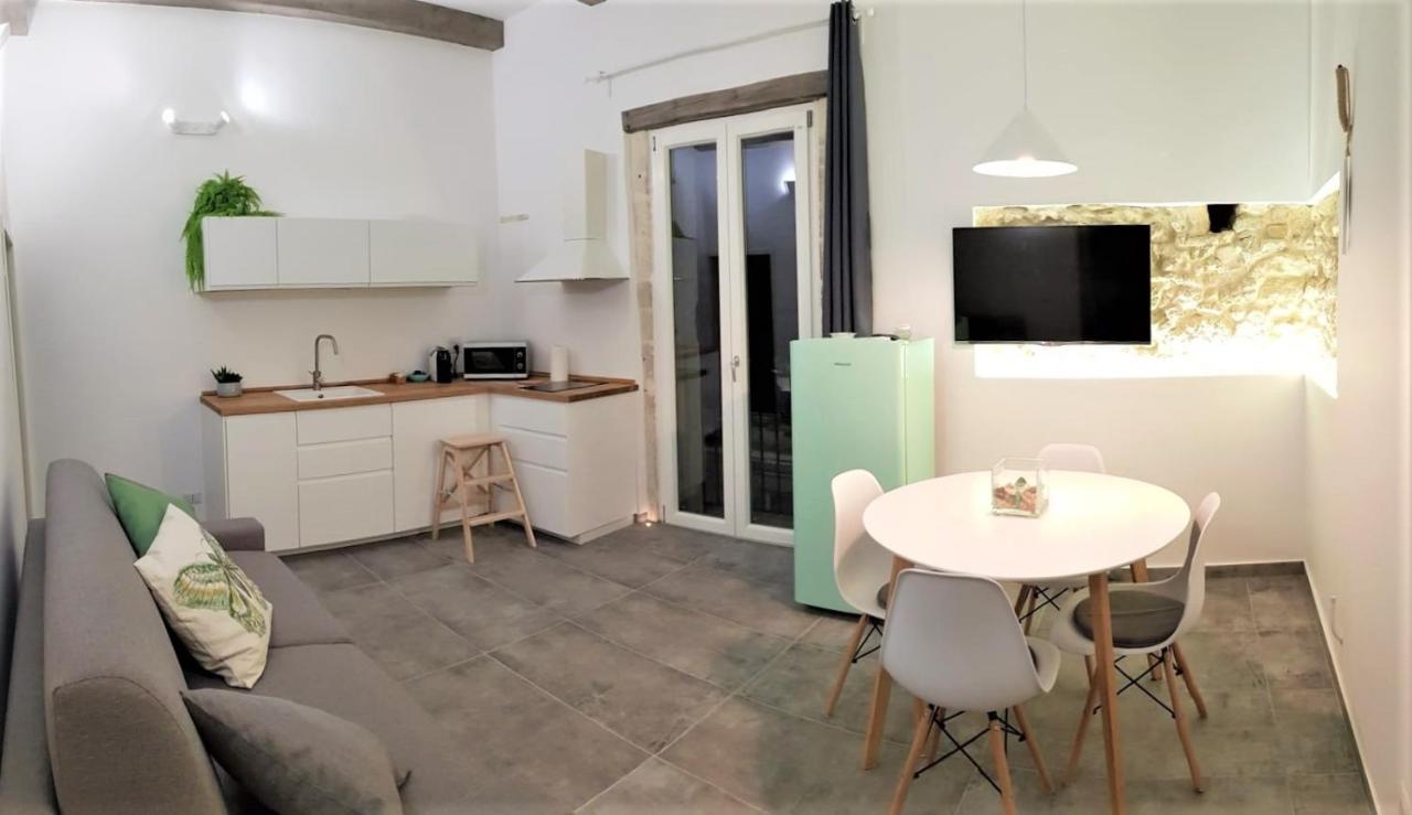 Cavour 45 - Ortigia Apartments 시라쿠사 외부 사진